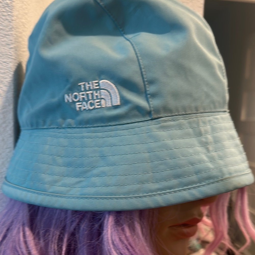 NWOT The North Face Reversible Multicolor Plaid Bucket Hat